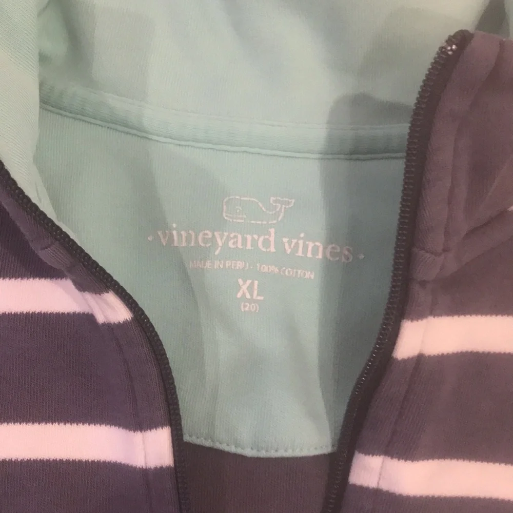 Vineyard vines boys size extra large quarter zip pull over. Perfect condition. - Picture 2 of 2